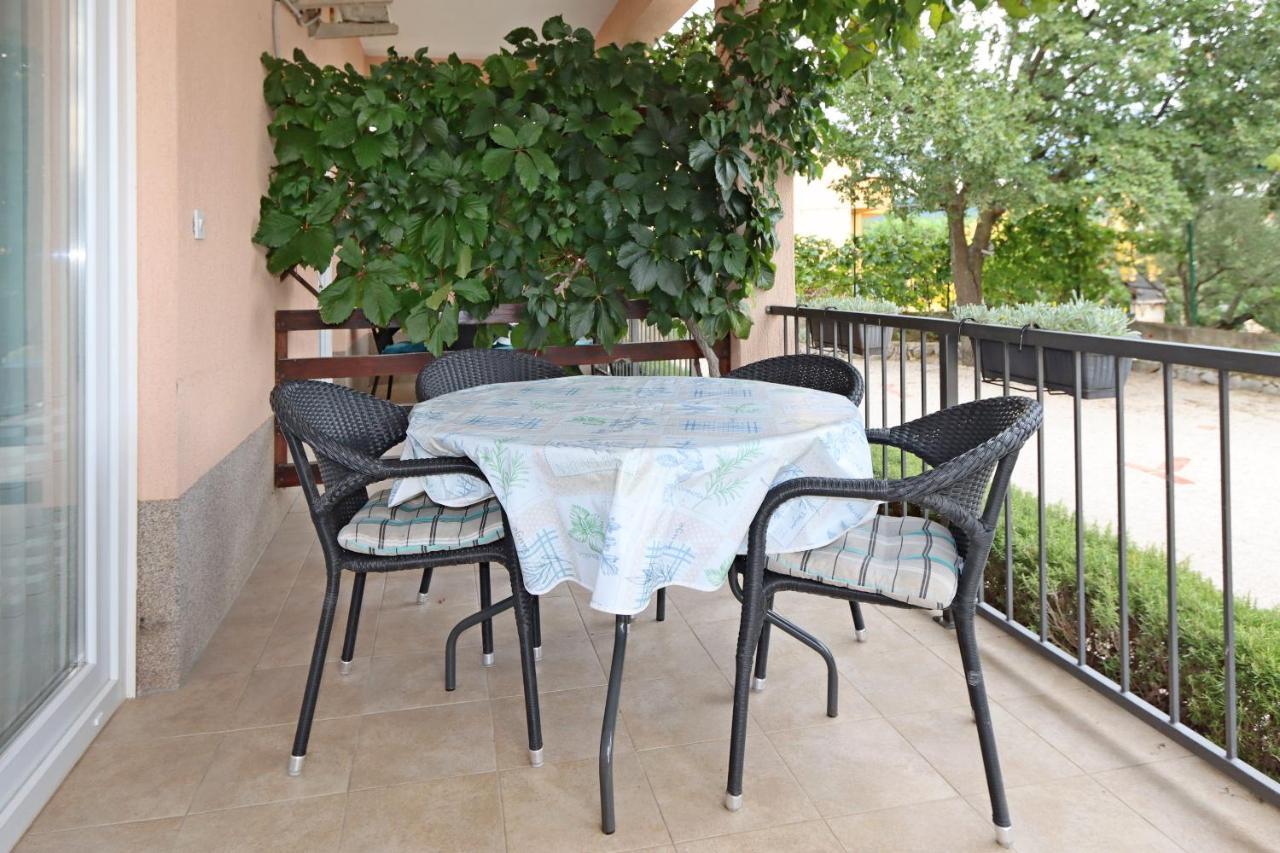 Apartments With A Parking Space Kornic, Krk - 415 מראה חיצוני תמונה