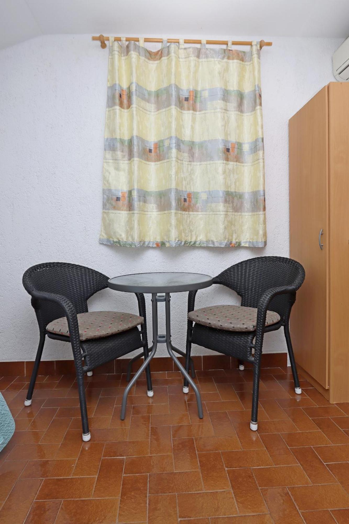 Apartments With A Parking Space Kornic, Krk - 415 מראה חיצוני תמונה