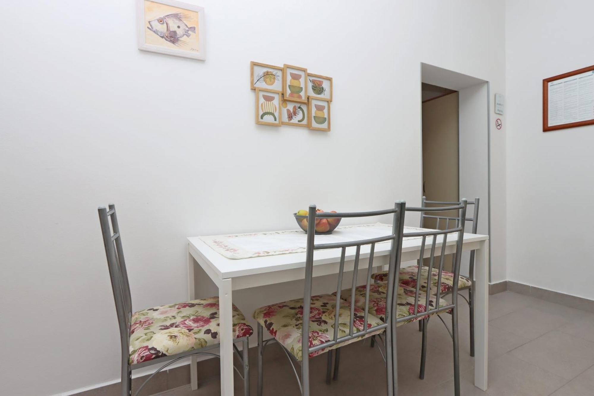 Apartments With A Parking Space Kornic, Krk - 415 חדר תמונה